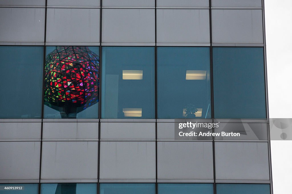 Times Square Crystal Ball Tested Before New Years Eve