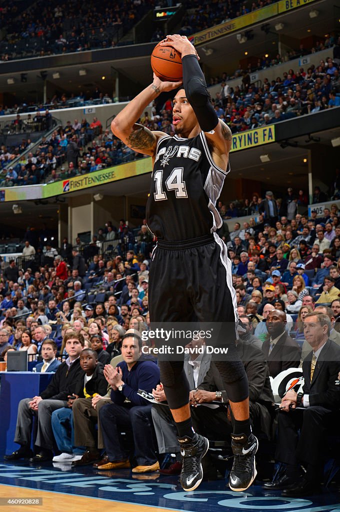 San Antonio Spurs v Memphis Grizzlies