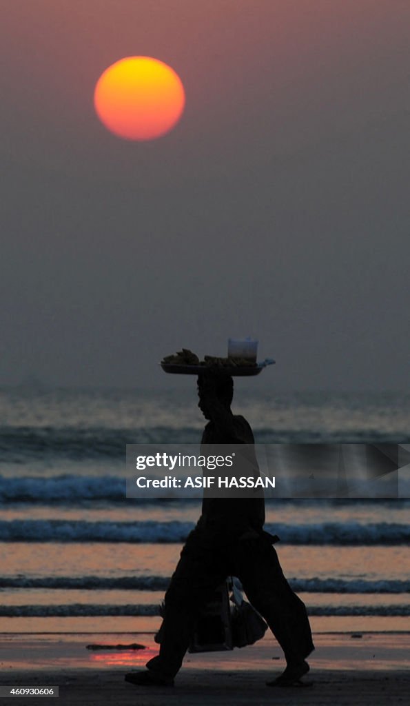 PAKISTAN-NEW YEAR-SUNSET