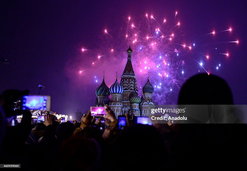 Russia welcomes New Year