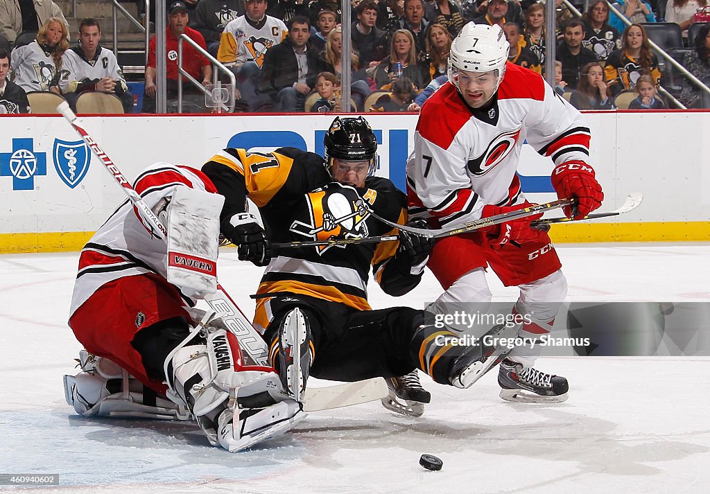 Carolina Hurricanes v Pittsburgh Penguins