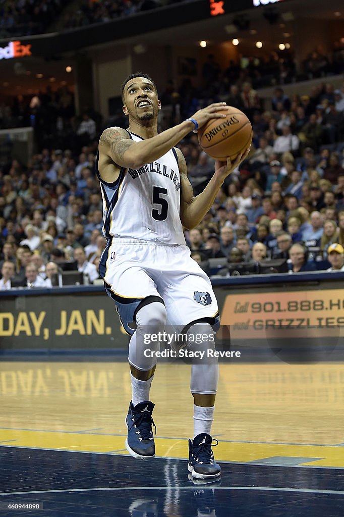 San Antonio Spurs v Memphis Grizzlies