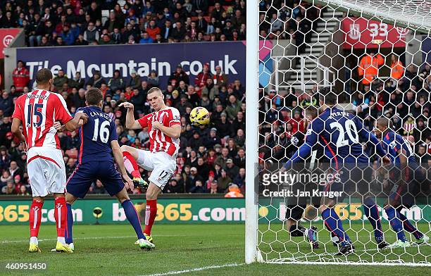 Ryan Shawcross of Stoke City scores the first goal during the Barclays Premier League match between Stoke City and Manchester United at Britannia...