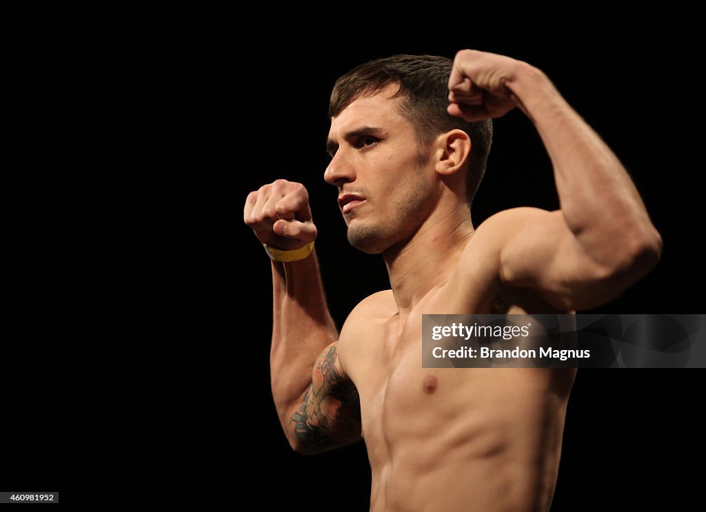 UFC 182: Weigh-ins