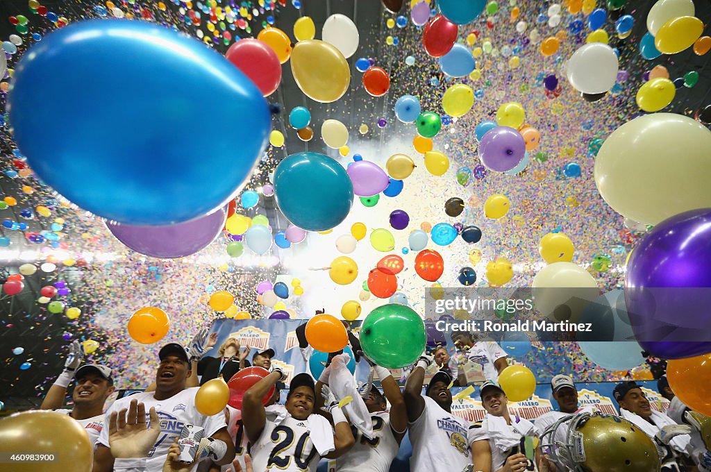 Valero Alamo Bowl - Kansas State v UCLA