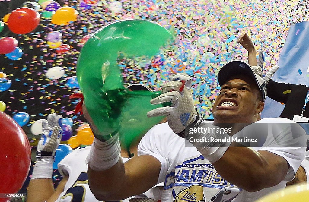 Valero Alamo Bowl - Kansas State v UCLA