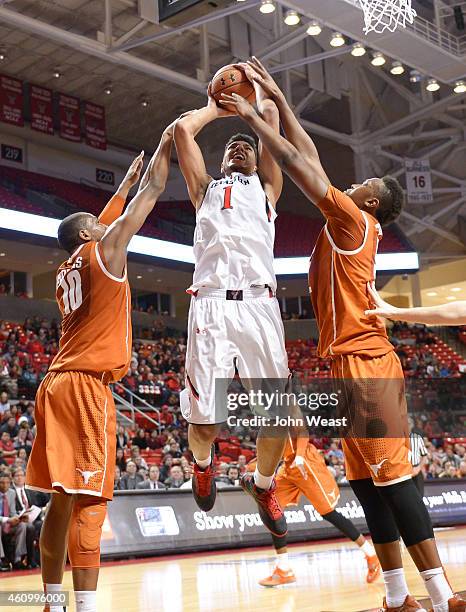 Isaiah Manderson of the Texas Tech Red Raiders shoots the ball during the game against the Texas Tech Red Raiders on January 3, 2015 at United...