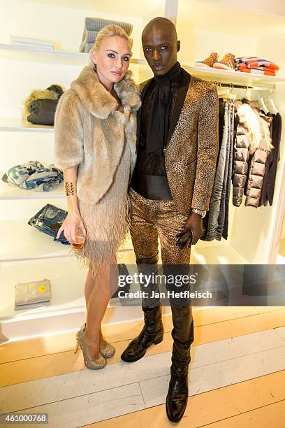 Sarah Molnar and Papis Loveday at the Witty Knitters party on January 3, 2015 in Kitzbuehel, Austria.