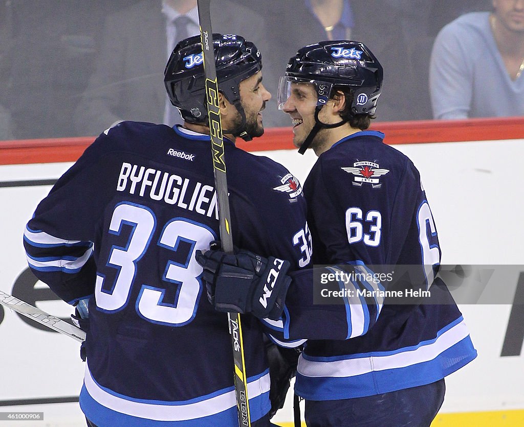 Toronto Maple Leafs v Winnipeg Jets