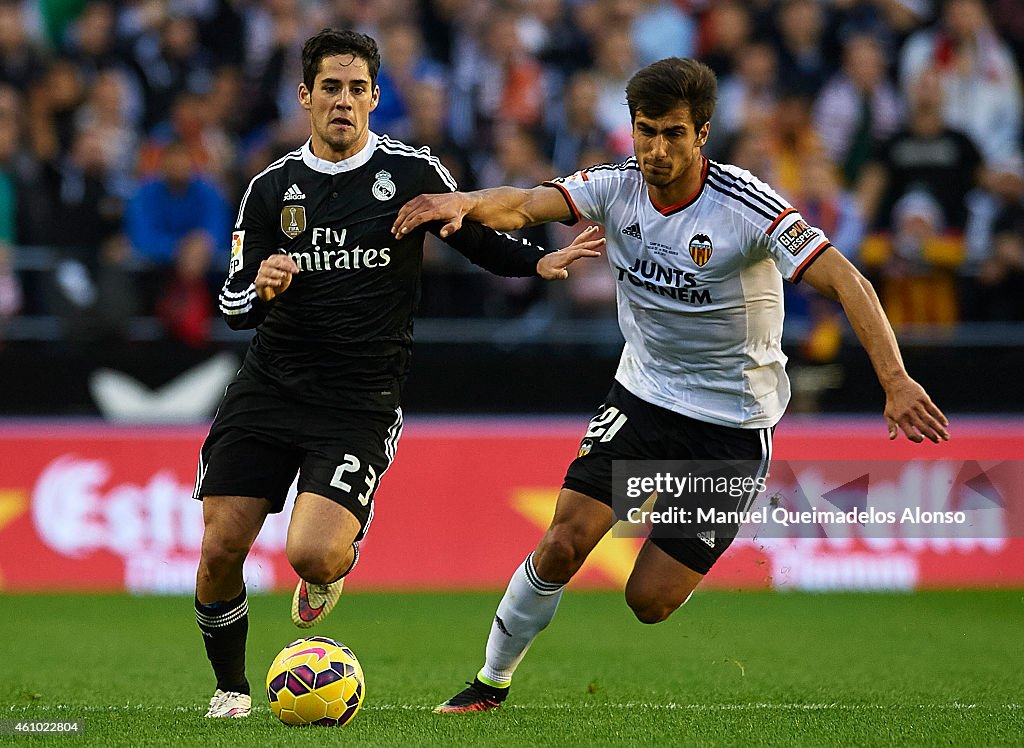 Valencia CF v Real Madrid CF - La Liga