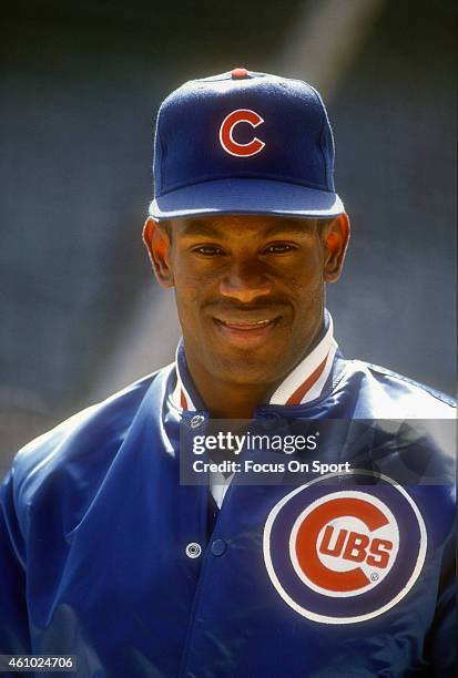 Chicago cubs sammy sosa swings hi-res stock photography and images