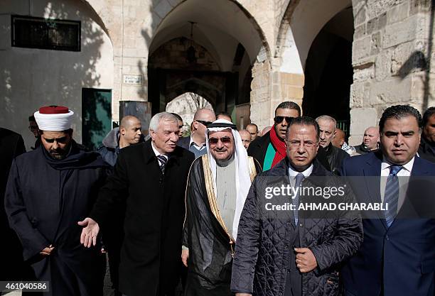 277 Ahmad Amin Stock Photos, High-Res Pictures, and Images - Getty Images