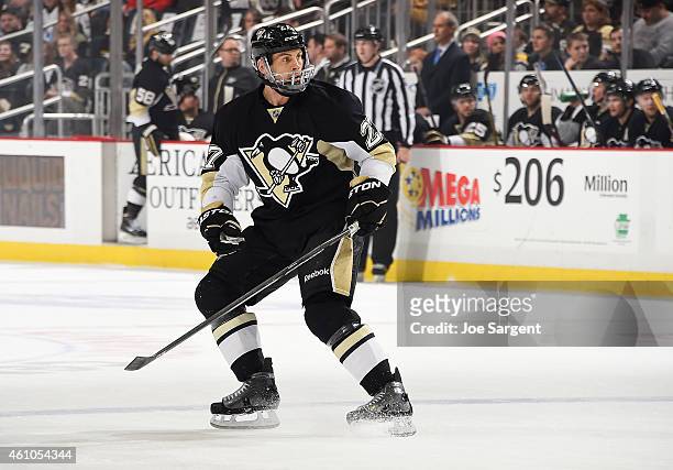 Craig Adams of the Pittsburgh Penguins skates against the Montreal Canadiens at Consol Energy Center on January 3, 2015 in Pittsburgh, Pennsylvania.