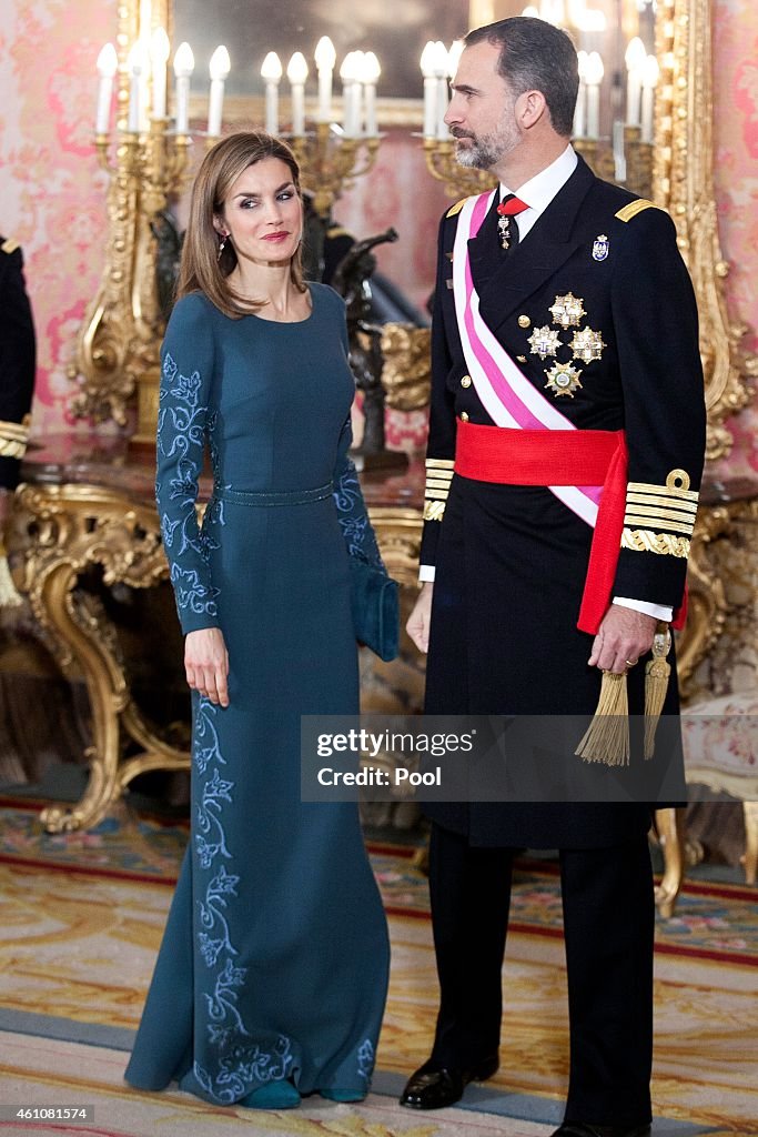 Spanish Royals Celebrate New Year's Military Parade 2015