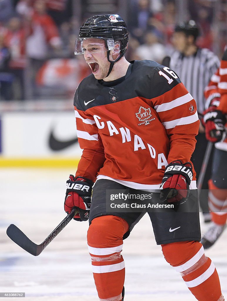 Team Canada v Team Russia