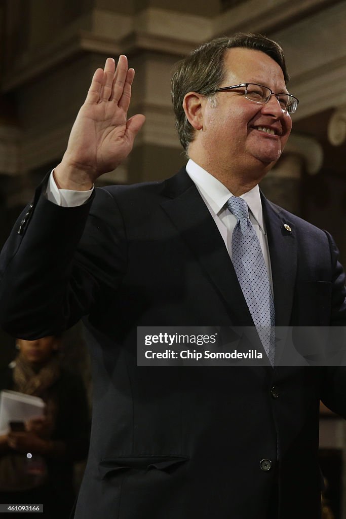 Lawmakers Convene For Opening Of The 114th Congress