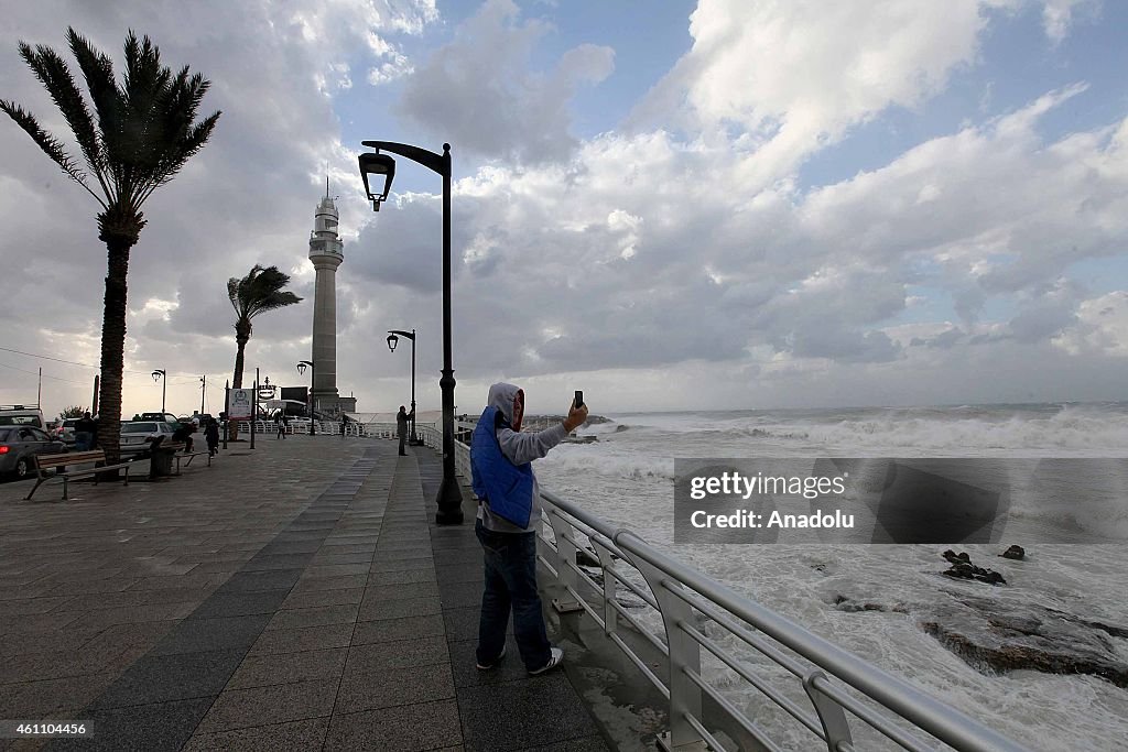 Huge waves hits Beirut's coast