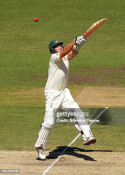 Ryan Harris of Australia bats during day two of the Fourth Test match between Australia and India at Sydney Cricket Ground on January 7, 2015 in...