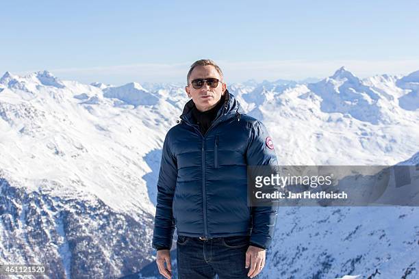 Daniel Craig poses at the photo call for the 24th Bond film 'Spectre' at ski resort on January 7, 2015 in Soelden, Austria.