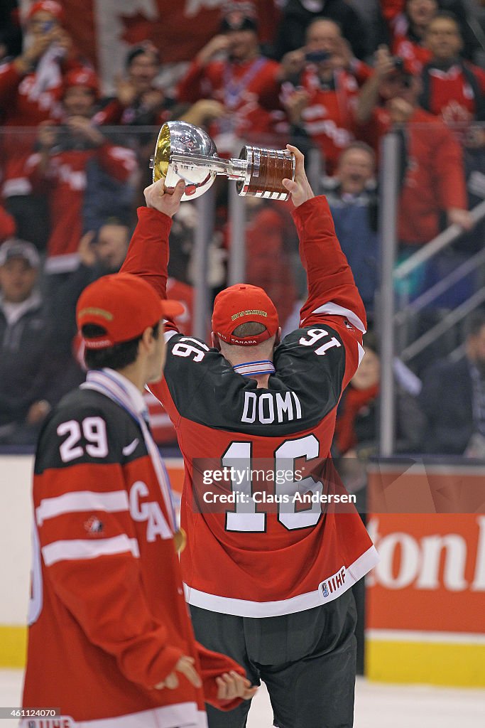 Team Canada v Team Russia