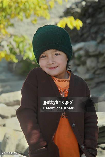 winter - cute pakistani boys fotografías e imágenes de stock