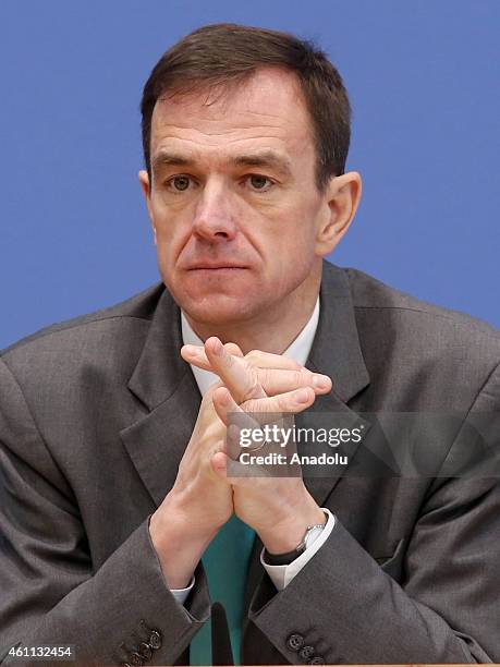 110 Spokesman For The German Foreign Ministry Stock Photos High Res 110-spokesman-for-the-german-foreign-ministry-stock-photos-high-res