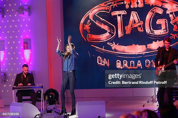 Singer Fanny Leeb, daughter of Michel Leeb, performs and presents her album 'Arrow' during the 'Vivement Dimanche' French TV Show at Pavillon Gabriel...