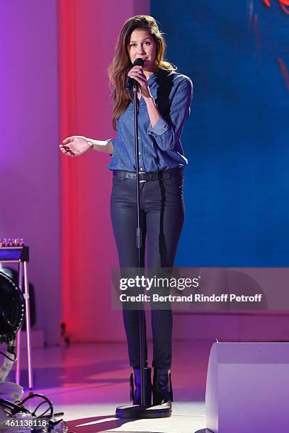 Singer Fanny Leeb, daughter of Michel Leeb, performs and presents her album 'Arrow' during the 'Vivement Dimanche' French TV Show at Pavillon Gabriel...