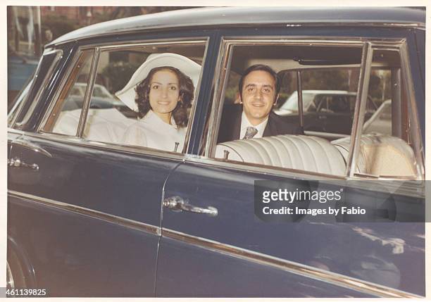 the wedding day - vintage car bildbanksfoton och bilder