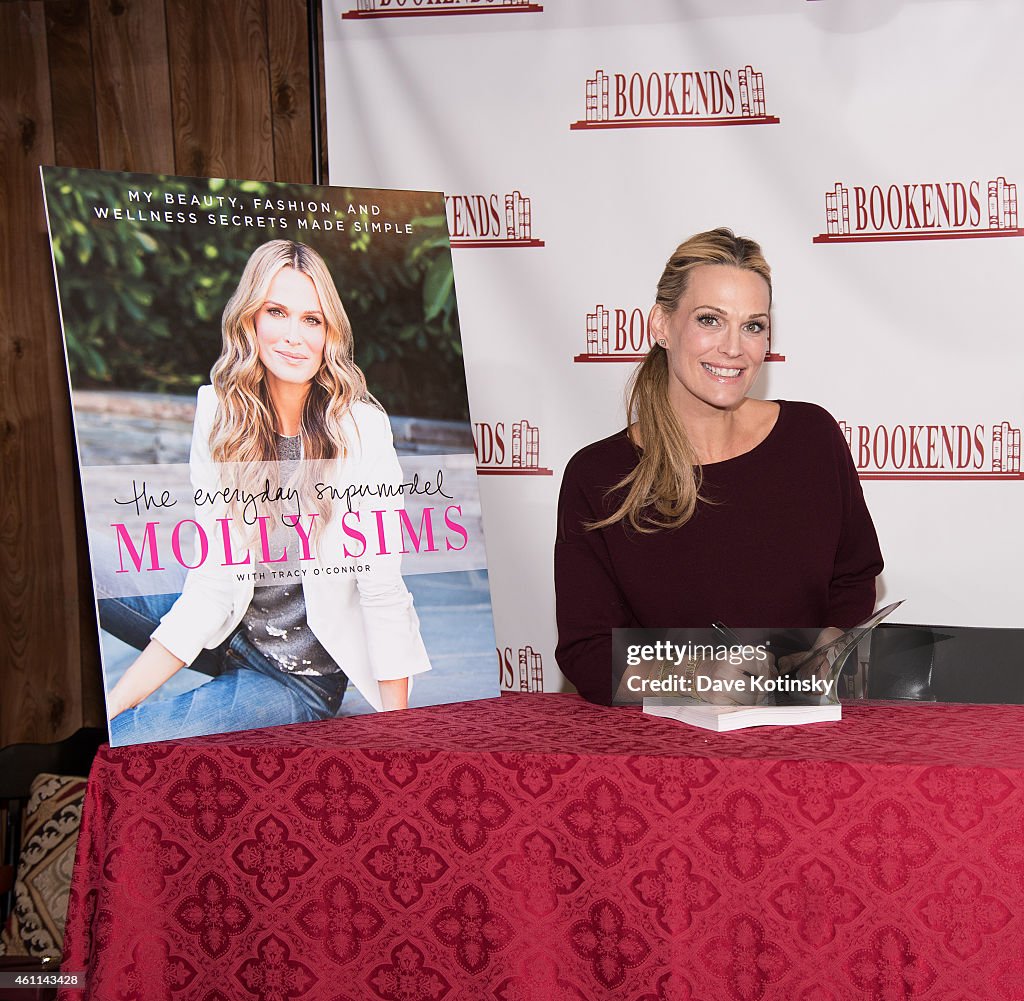 Molly Sims Signs Copies Of Her Book "The Everyday Supermodel"