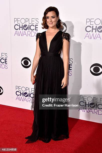 Actress Cote de Pablo attends The 41st Annual People's Choice Awards at Nokia Theatre LA Live on January 7, 2015 in Los Angeles, California.