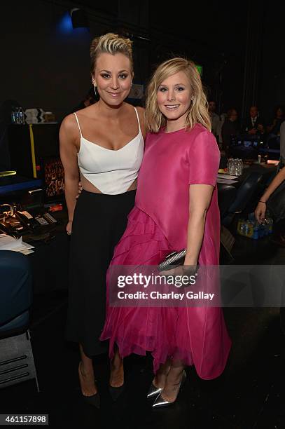 Actors Kaley Cuoco-Sweeting and Kristen Bell attend the The 41st Annual People's Choice Awards at Nokia Theatre LA Live on January 7, 2015 in Los...