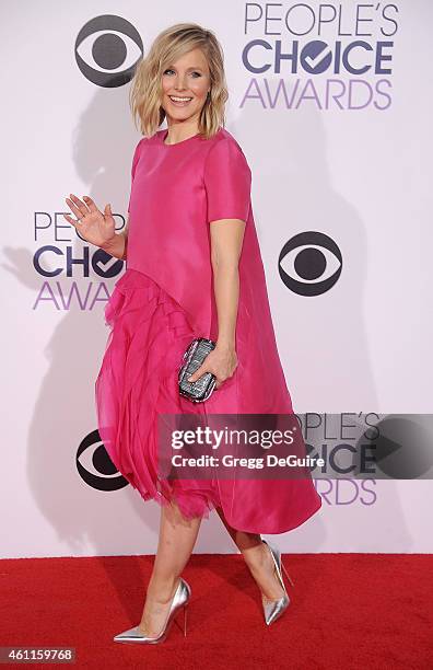 Actress Kristen Bell arrives at The 41st Annual People's Choice Awards at Nokia Theatre LA Live on January 7, 2015 in Los Angeles, California.