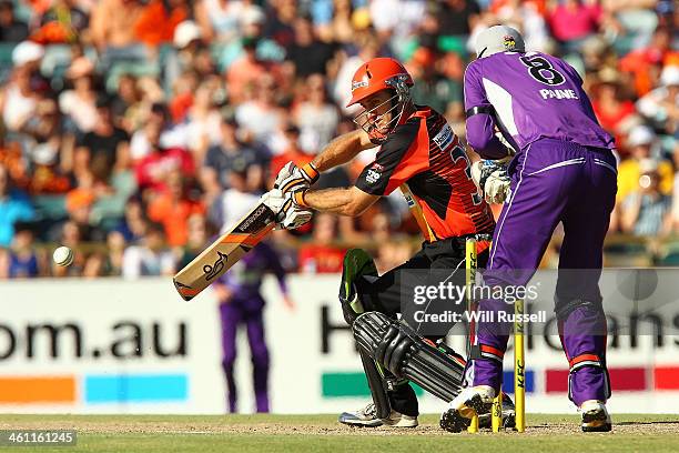 Simon Katich of the Perth Scorchers bats during the Big Bash League match between the Perth Scorchers and the Hobart Hurricanes at WACA on January 7,...