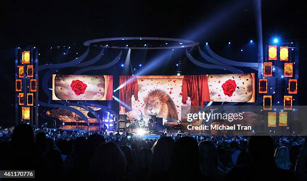 Joe Trohman, Andy Hurley, Patrick Stump and Pete Wentz of Fall Out Boy perform onstage during The 41st Annual People's Choice Awards held at Nokia...