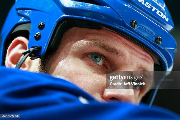 134 Kevin Bieksa Headshot Stock Photos, High-Res Pictures, and Images -  Getty Images