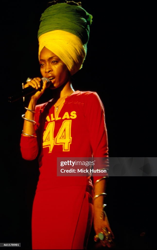 Badu Singer Singer Erykah Badu on stage, 2001. News Photo - Getty Images