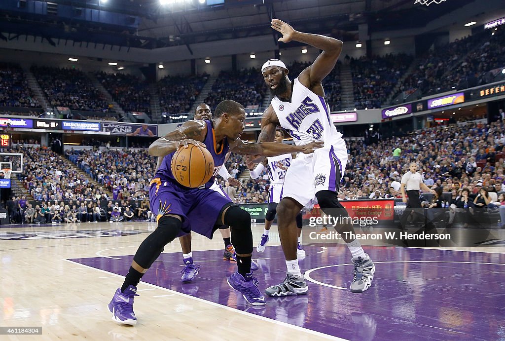 Phoenix Suns v Sacramento Kings