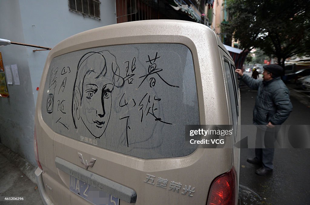 Retired Art Teacher Draws On Dusty Car Window