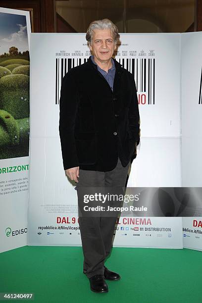 Fabrizio Bentivoglio attends 'Il Capitale Umano - Milan Premiere on January 7, 2014 in Milan, Italy.