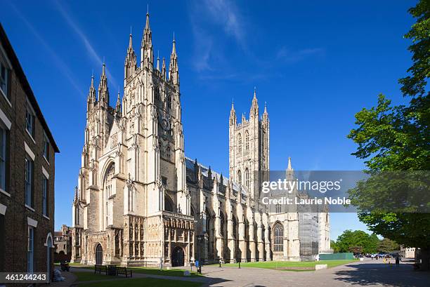 caterbury cathedral, canterbury, kent, england - canterbury cathedral stock-fotos und bilder