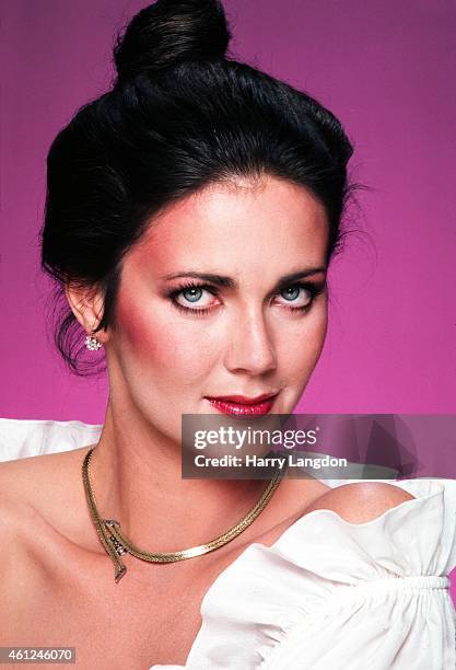 Actress Linda Carter poses for a portrait in 1980 in Los Angeles, California.