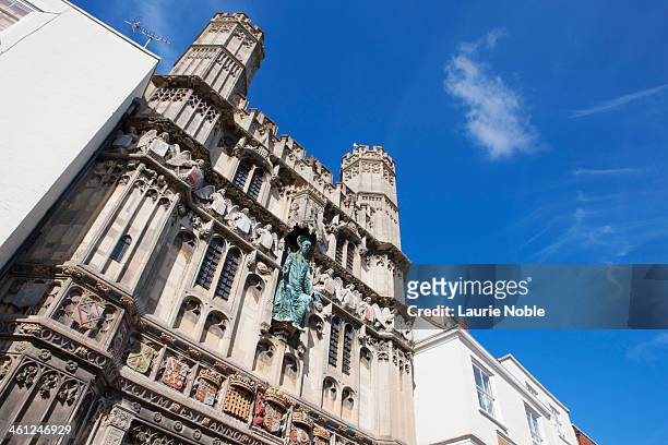 cathedral gate, canterbury, kent, england - canterbury cathedral stock pictures, royalty-free photos & images