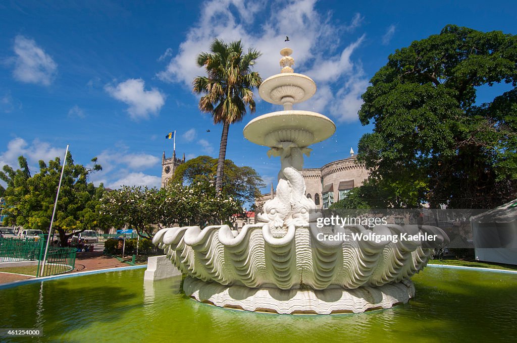 The Dolphin Fountain on the Trafalgar or National Heros...