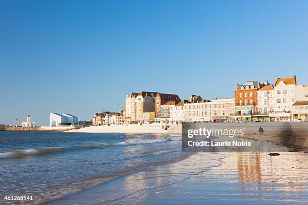 view from beach of margate, margate, kent, england - kent foto e immagini stock