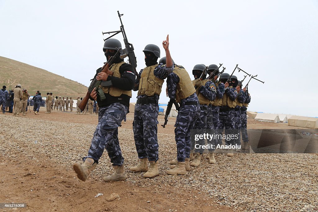 Soldiers training within the liberation of Mosul plan in Dohuk