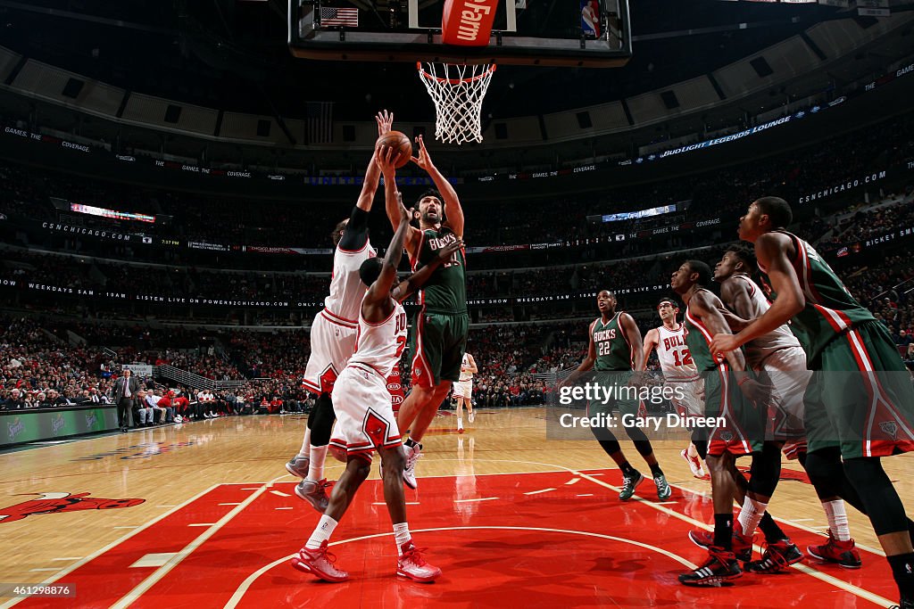 Milwaukee Bucks v Chicago Bulls