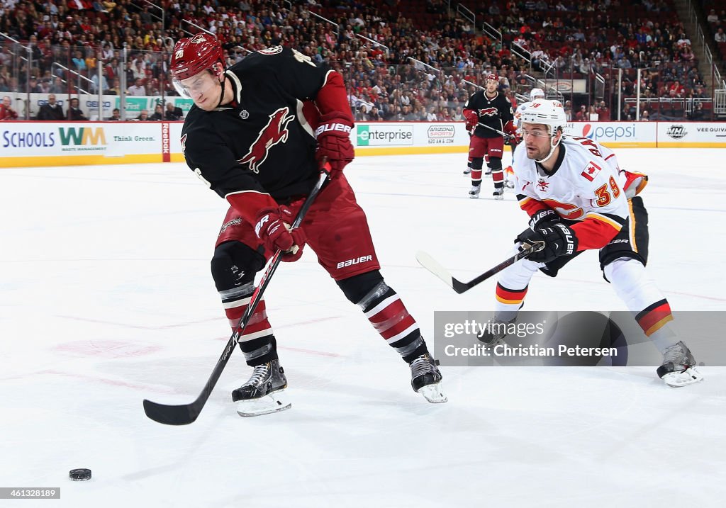 Calgary Flames v Phoenix Coyotes