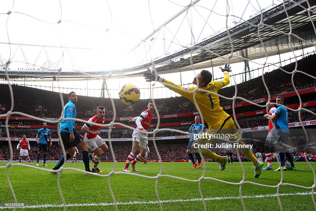 Arsenal v Stoke City - Premier League