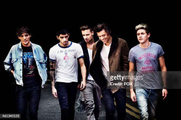 The world's biggest boy band, One Direction, returns to THE X FACTOR stage for the world debut performance of their single, "Story of My Life," on...